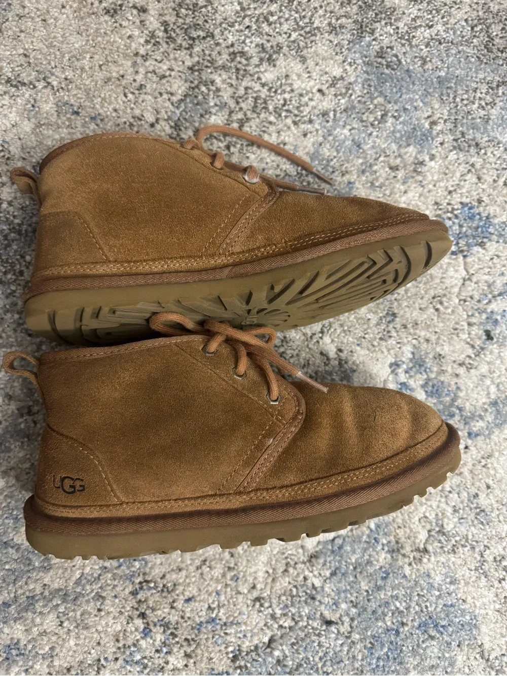 UGG Men's Chukka Boots in Chestnut